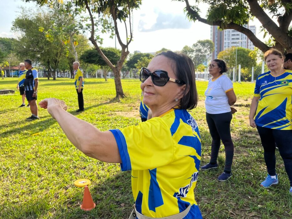 Prefeitura de Manaus promove aulas de atletismo para idosos no Parque Municipal do Idoso