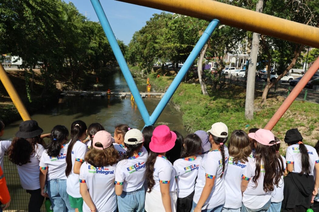 Prefeitura de Manaus promove passeio ecológico e reforça educação ambiental com crianças em corredor ecológico