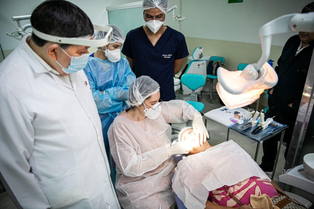 Reabilitação facial gratuita: A missão do Centro de Especialidades Odontológicas da UEA em transformar vidas