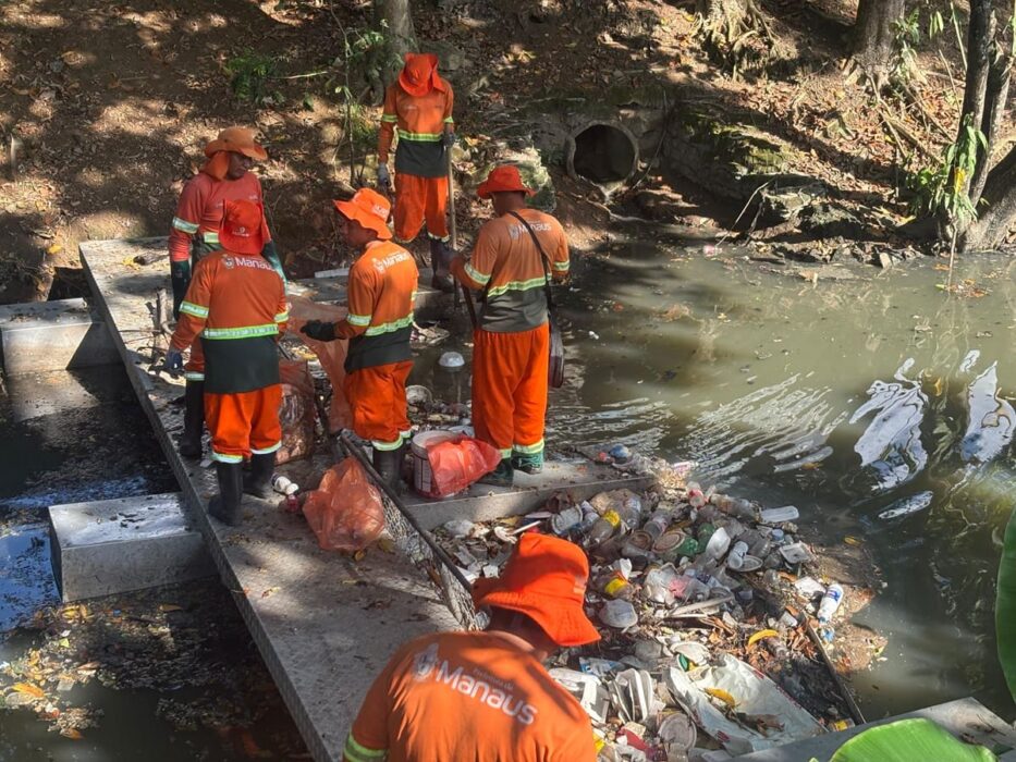 Prefeitura reforça frentes de trabalho em igarapés urbanos para minimizar impacto das fortes chuvas