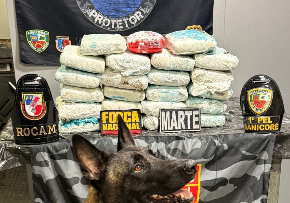 Polícia apreende quase 37 quilos de drogas em embarcação no interior do Amazonas