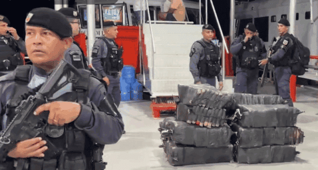 Polícia apreende mais de 700 kg de drogas em embarcação no interior do AM