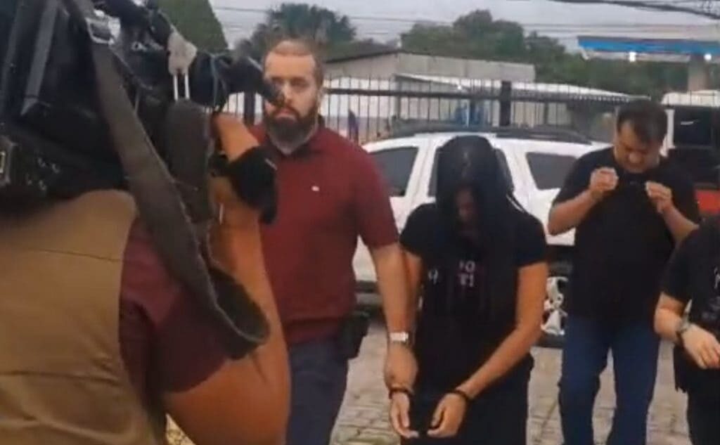 Namorada de homem morto em shopping de Manaus é presa suspeita de participar do crime