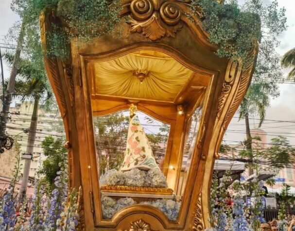 Círio 2025 ganha as ruas de Belém após missa na Catedral da Sé