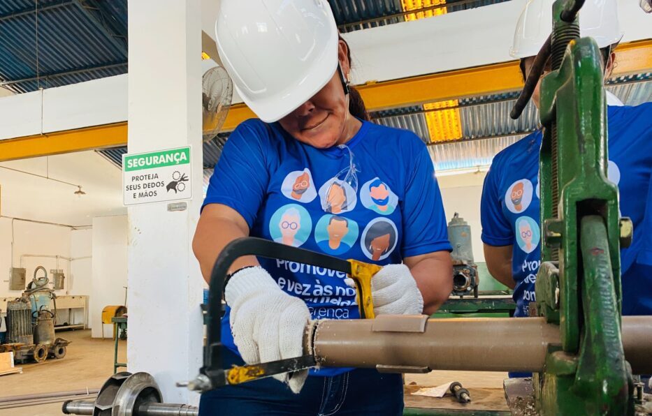 Águas de Manaus divulga lista de selecionados para cursos de Bombeiro Hidráulico e Assistente Administrativo