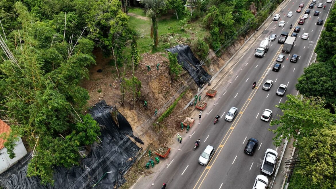 Prefeitura anuncia obras para proteção mecânica dos taludes laterais da avenida Mário Ypiranga Monteiro