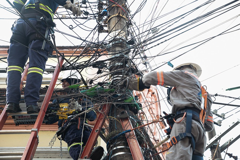 Prefeitura faz novo cronograma para ações de retirada de fios e cabos no centro da capital