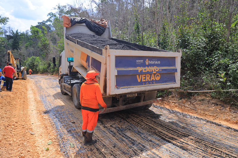 Asfalto nas ladeiras do ramal ZF-5 garante segurança e fortalece o escoamento da produção rural