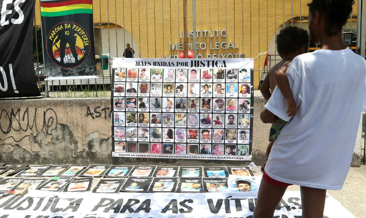 Polícia divulga perfis dos mortos; 17 não tinham histórico criminal