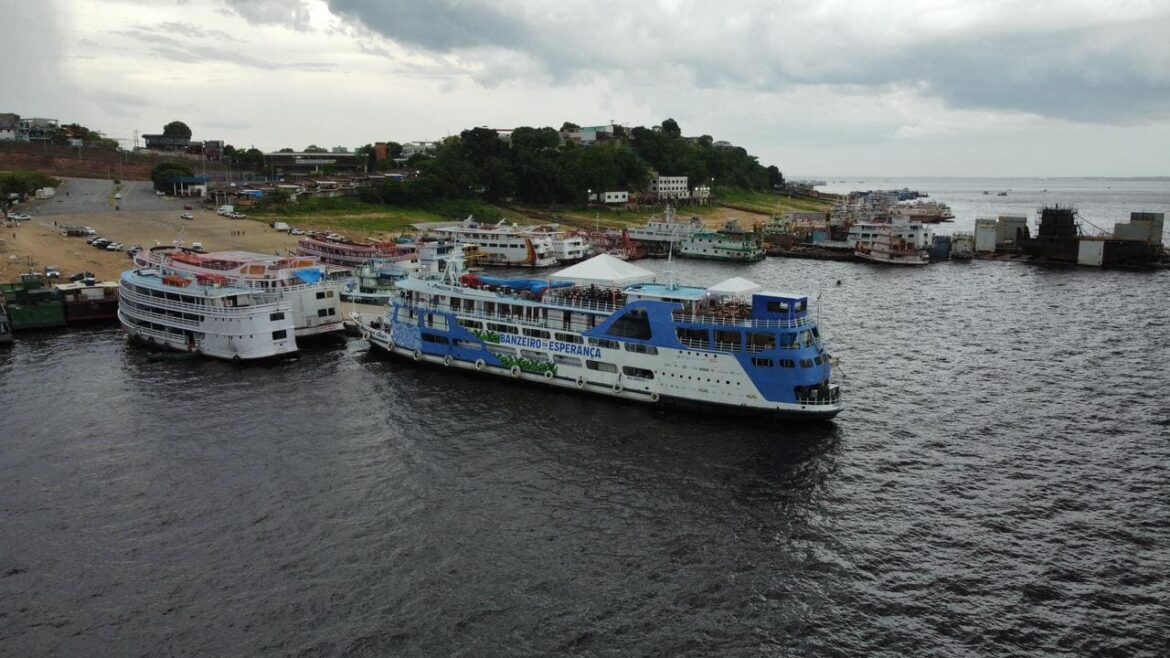Barco “Banzeiro da Esperança” sai nesta terça de Manaus rumo à COP30 com lideranças de comunidades amazônicas