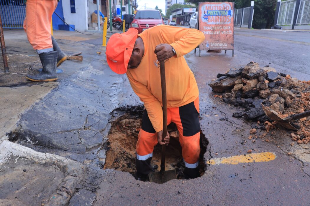 Seminf revitaliza rede de drenagem profunda no bairro Santo Antônio