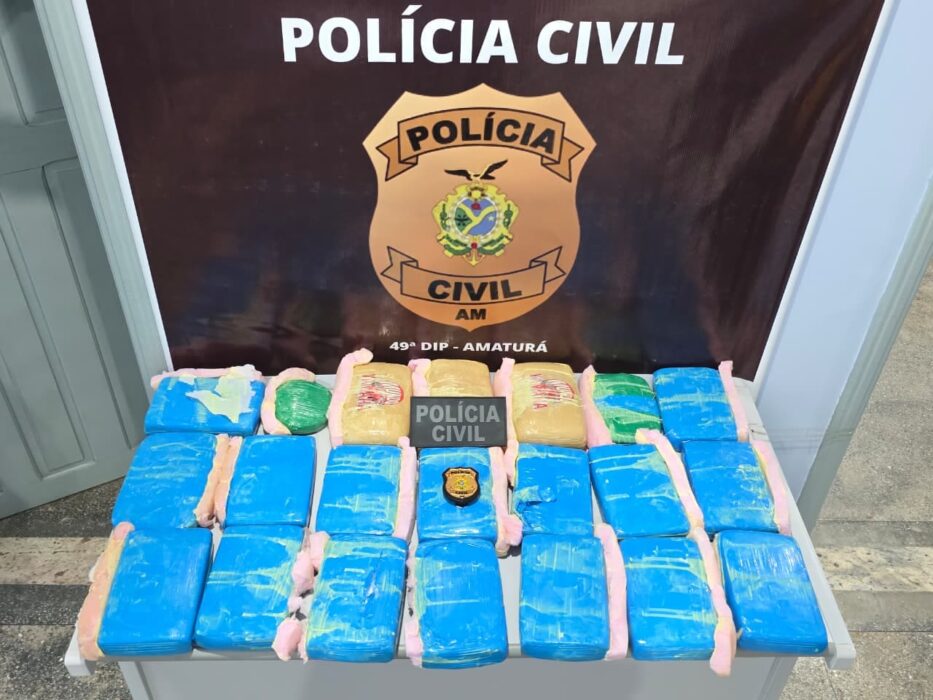 Polícia apreende mais 23 quilos de drogas escondidas em um colchão e prende mulher em flagrante em Amaturá