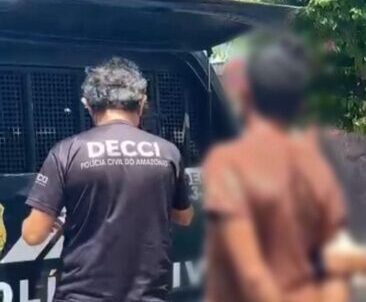 Filho é preso em flagrante por crimes de violência psicológica contra a mãe idosa, em Manaus