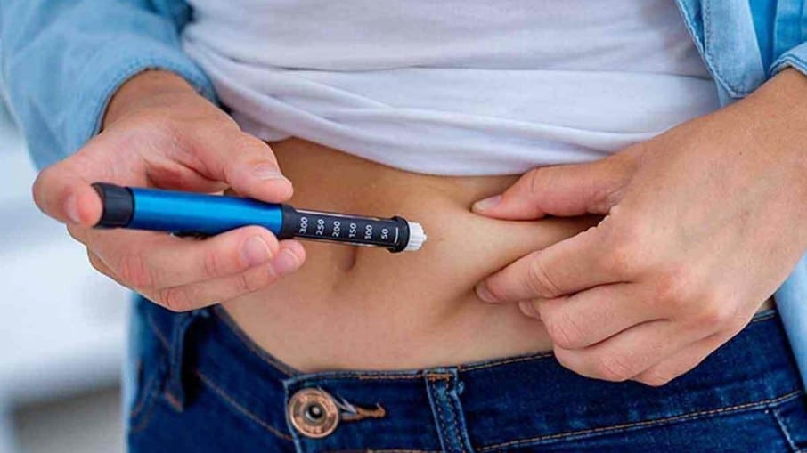 Anvisa alerta para riscos de canetas emagrecedoras manipuladas