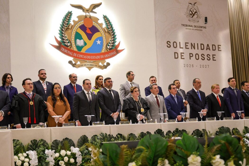 Presidente Roberto Cidade prestigia cerimônia de posse no TCE e exalta contribuição da Corte de Contas ao Amazonas