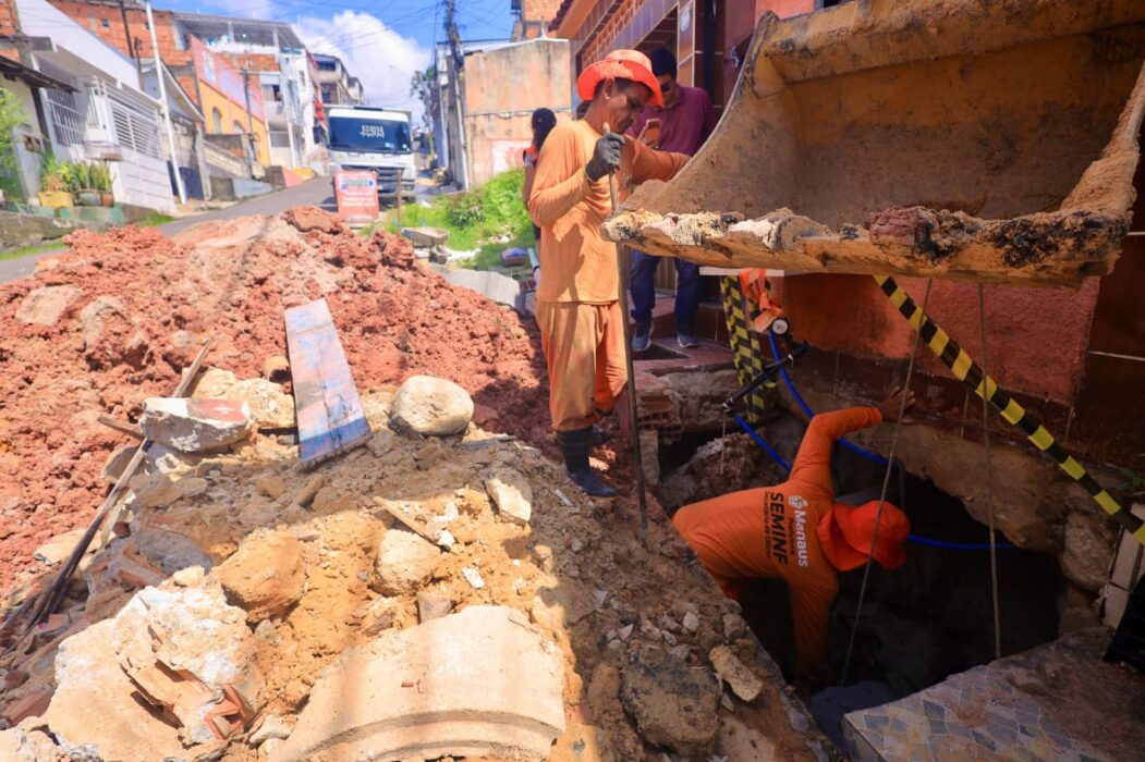 Prefeitura recupera drenagem profunda em via do bairro São Jorge