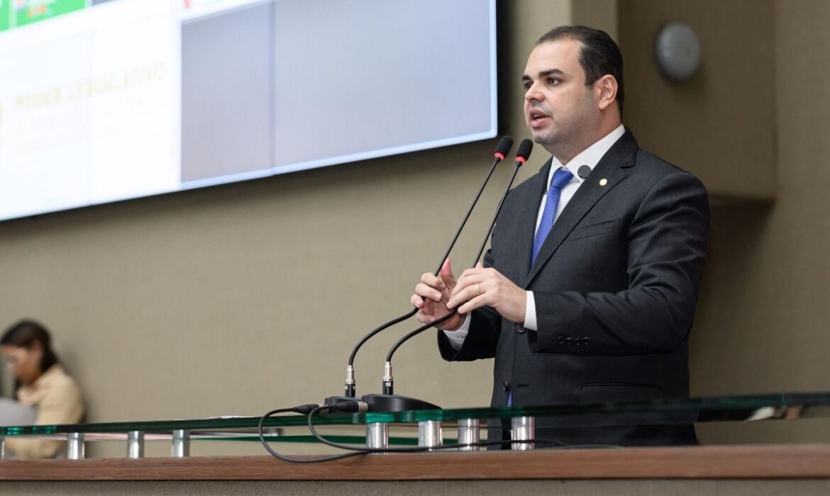 Roberto Cidade apresenta Projeto de Lei para proteger consumidor de taxas ocultas em hospedagens