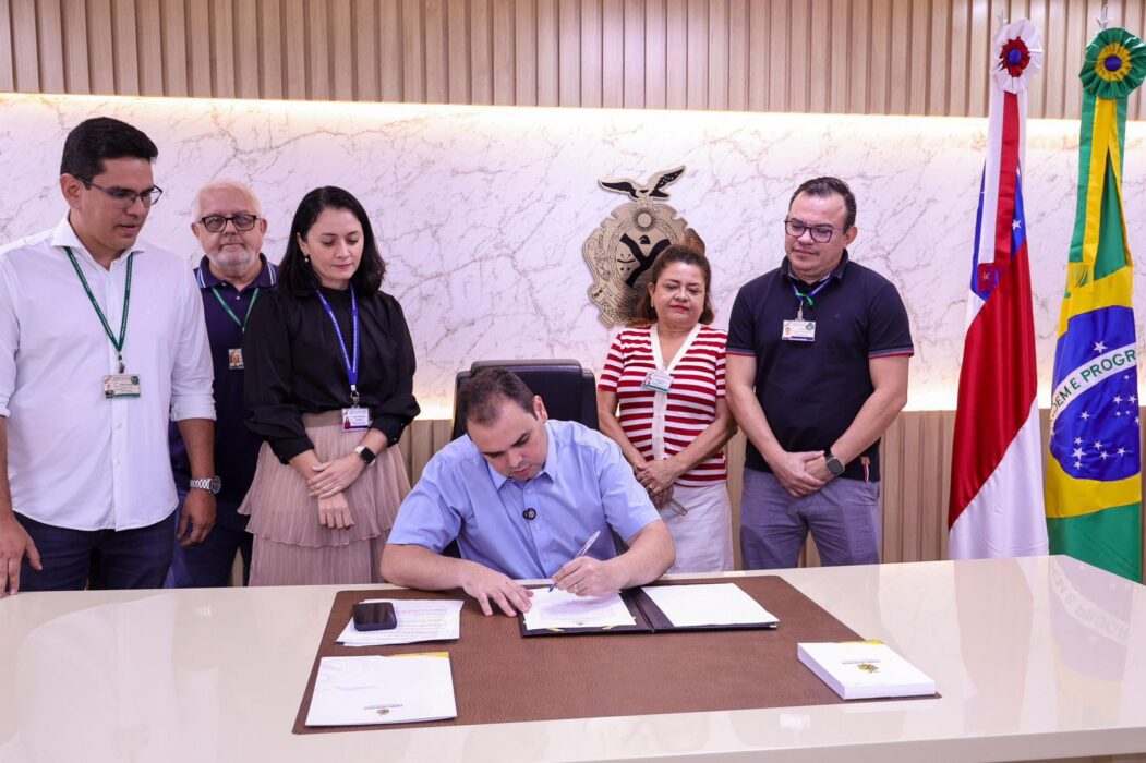 Presidente Roberto Cidade alerta para os horários e locais das provas do concurso público da Aleam, que acontece neste domingo, (14)