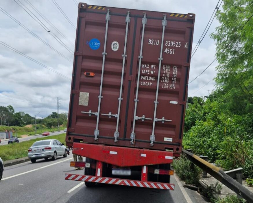 Detran-AM autua mais de 3.280 veículos na operação ‘Carga Pesada’ em 2025