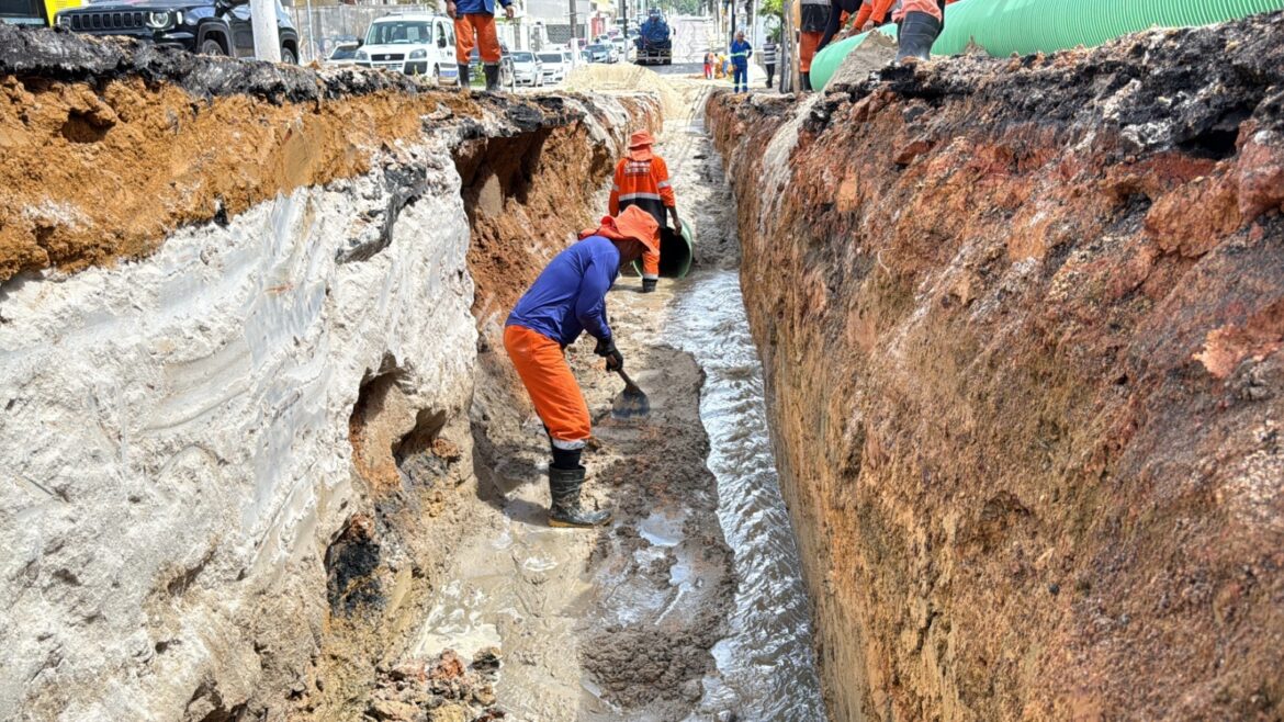 Manaus encerra 2025 com mais de 50 mil metros de drenagem implantados e recuperados pela prefeitura