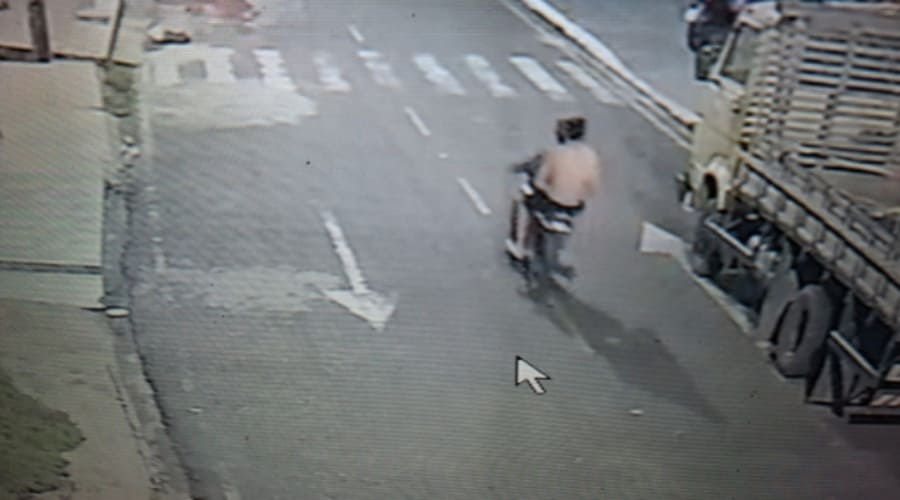 Criança de 2 anos não resiste e morre após ser baleada em frente à casa, em Coari