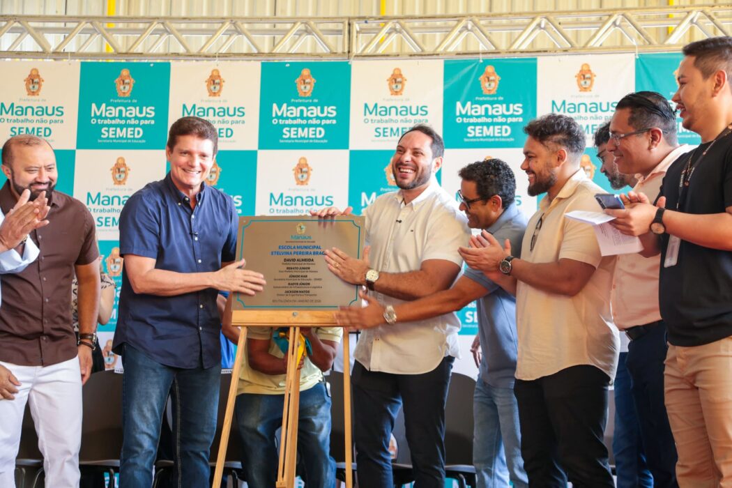 Em ação inédita, prefeitura entrega quatro escolas em um único dia e reforça avanço na educação de Manaus