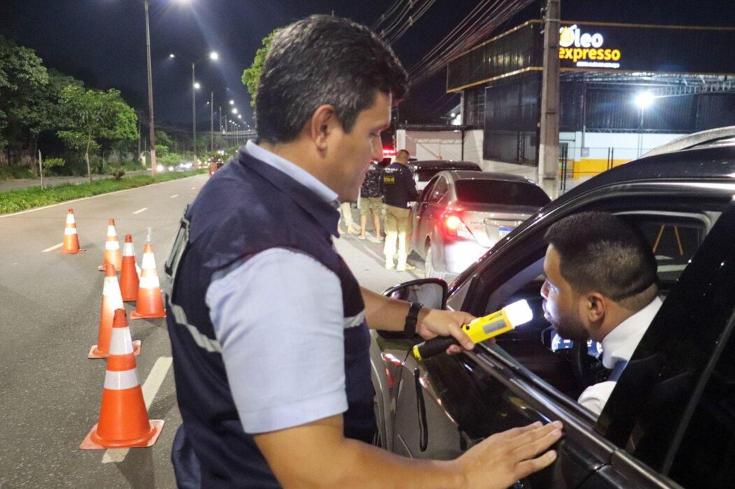 Detran-AM registra mais de 400 infrações durante o réveillon
