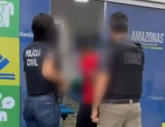 Mãe é presa por permitir que padrasto estwprasse sua filha de 8 anos em Manaus