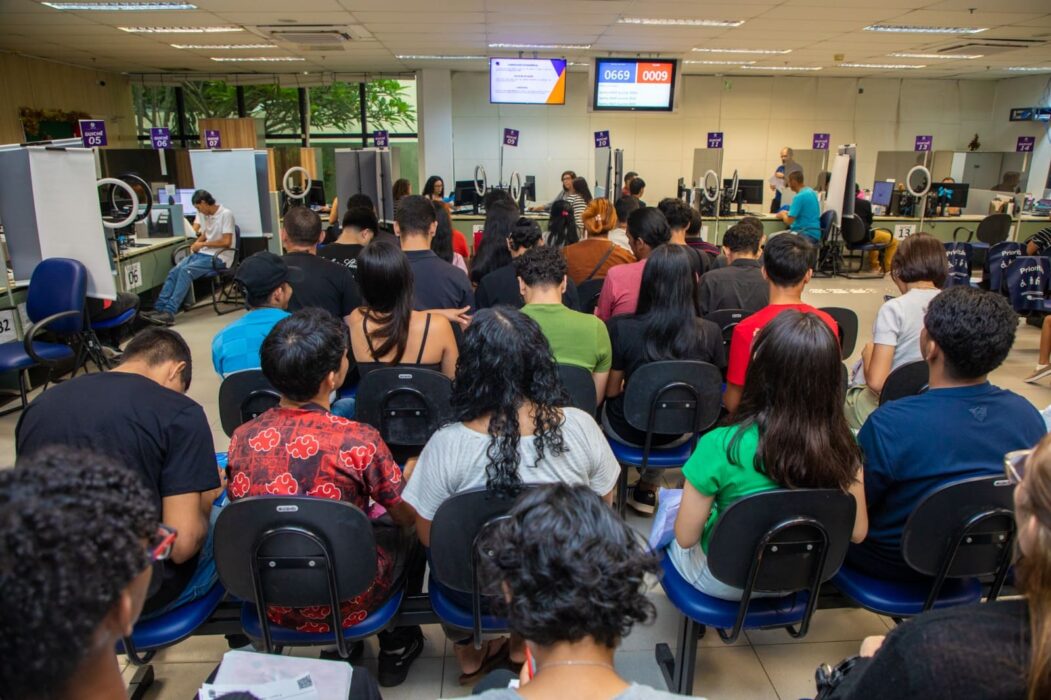 TRE-AM retoma atendimento presencial e orienta eleitores a regularizarem situação eleitoral