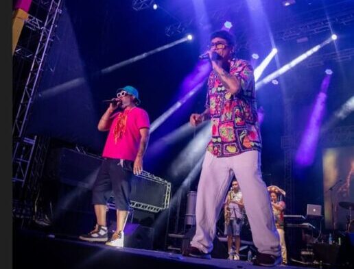 Bloco Cauxi Eletrizado 2026 movimenta centro histórico de Manaus na Segunda-feira de Carnaval