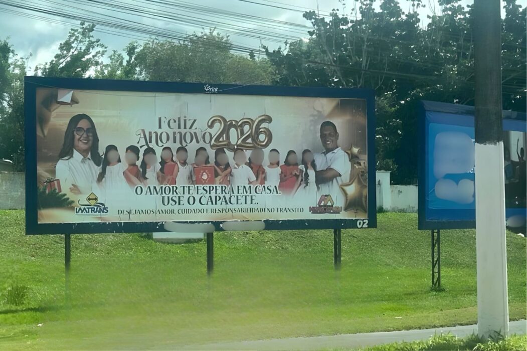 Justiça recomenda retirada de outdoors com promoção pessoal em Manacapuru