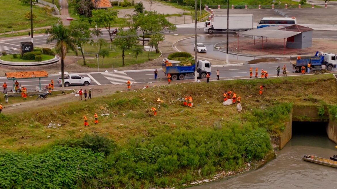 Semulsp realiza grande mutirão de limpeza na zona Sul 