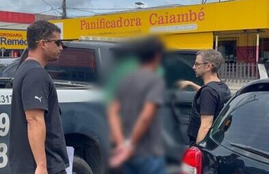 Homem é preso após tentar ma@tar companheira por causa de bebida, em Manaus