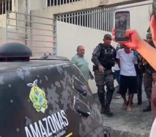 Filho mat@ a própria mãe com seis fac@das em Manaus