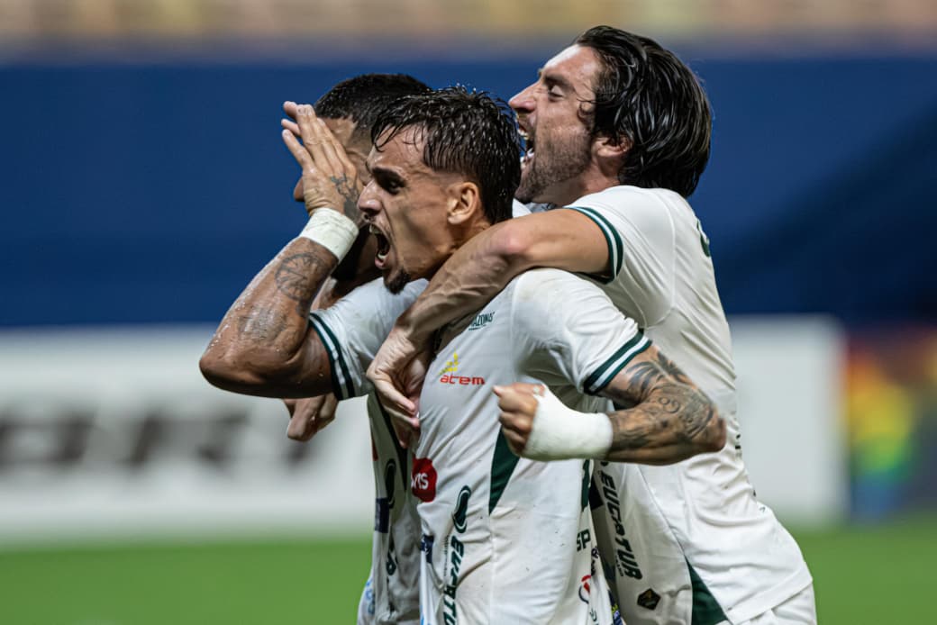 ManausFC vence segunda seguida e assume a liderança do Barezão 2026