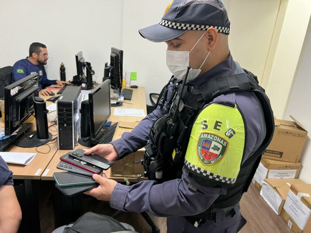 Amazonas registra menor número de roubo a celular em sete anos