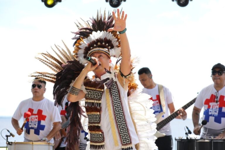 Largo São Sebastião recebe apresentadores oficiais dos bois Caprichoso e Garantido na penúltima edição do #Toadas
