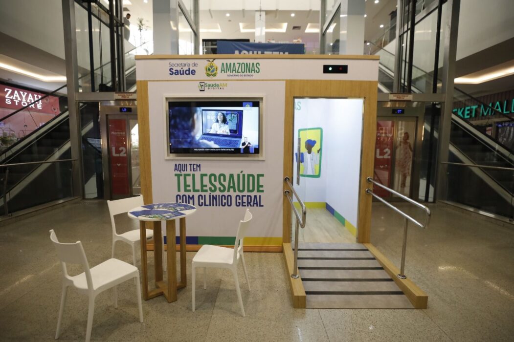 Governo do Amazonas implanta cabines de Telessaúde para consulta médica com clínico geral em shoppings da capital
