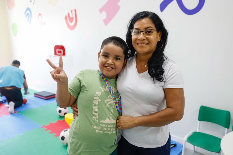 É mais um ato de esperança”, diz mãe atípica sobre novo Caic TEA, inaugurado pelo Governo do Amazonas