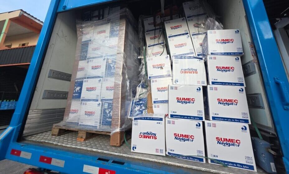 Polícia recupera carga de 12 toneladas de suprimentos de informática avaliados em R$ 500 mil