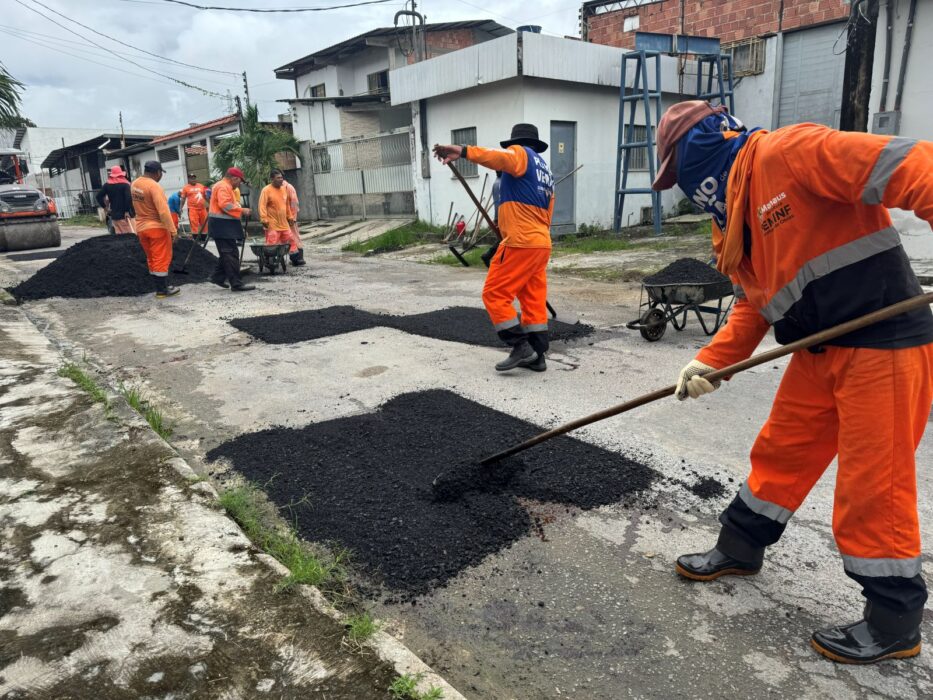 Prefeitura de Manaus leva novo asfalto ao bairro Mauazinho