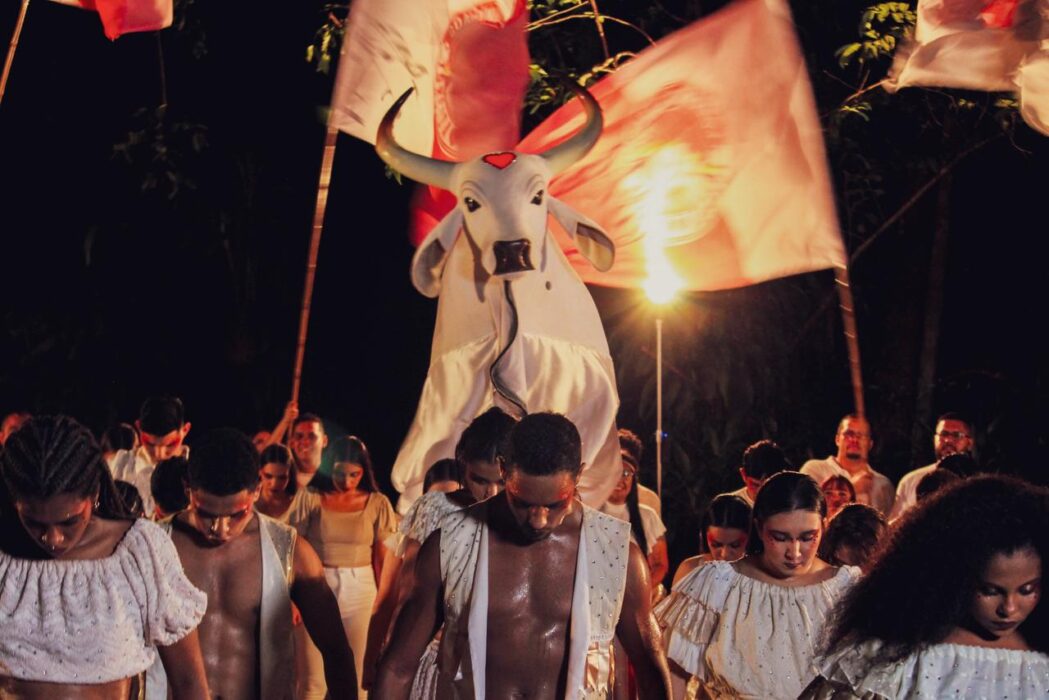 Vídeo: Boi Garantido lança videoclipe do álbum 2026 “Parintins: Portal do Encantamento”