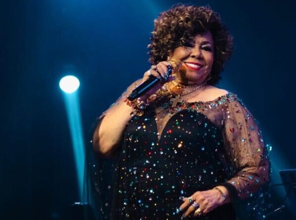 Alcione volta a Manaus em maio