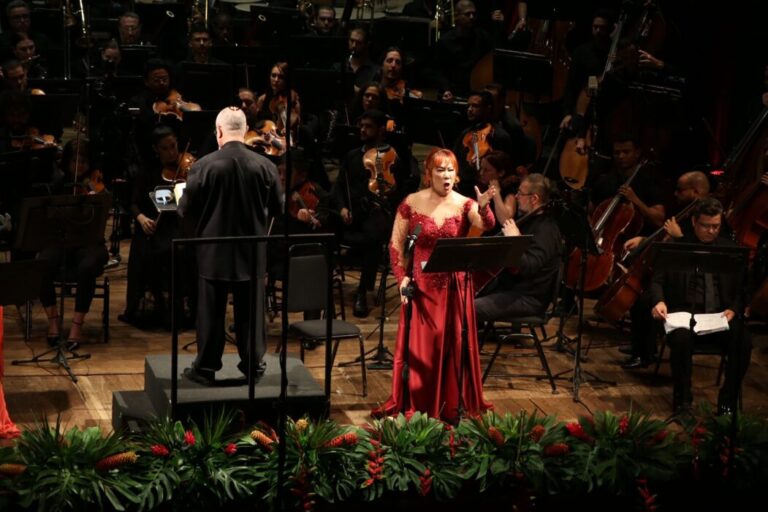 Abertura do 27º Festival Amazonas de Ópera emociona público com concerto de 'Turandot' no Teatro Amazonas