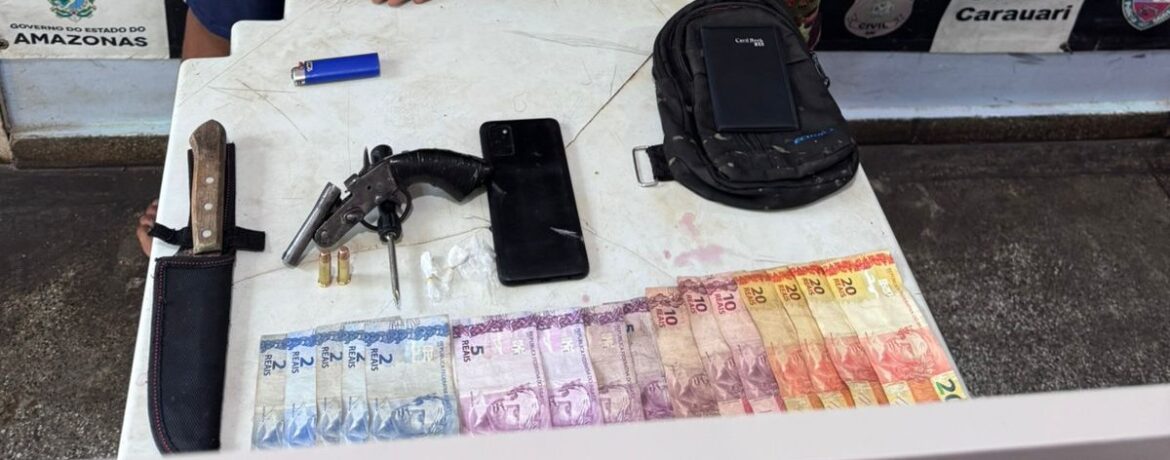 Polícia prende acusados de roubos em postos de combustíveis, em Carauari