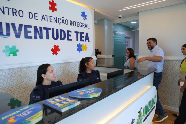 A convite do Instituto do Autismo, ex-governador Wilson Lima visita Centro de Atenção à Juventude TEA