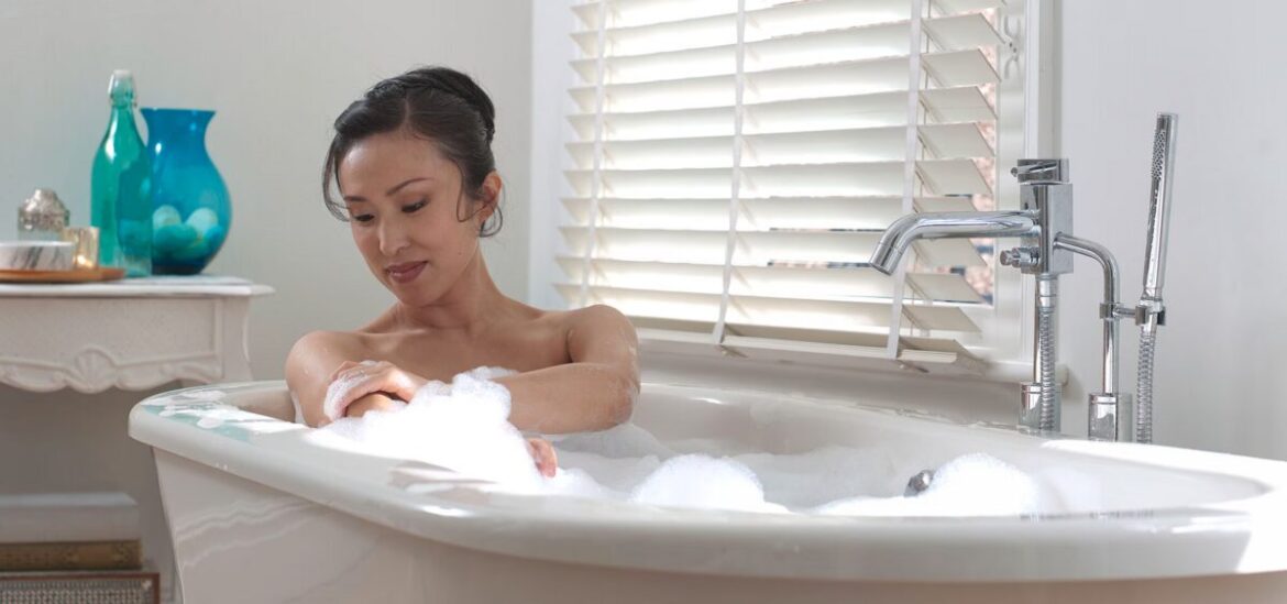 Skincare corporal no banho ganha força no outono