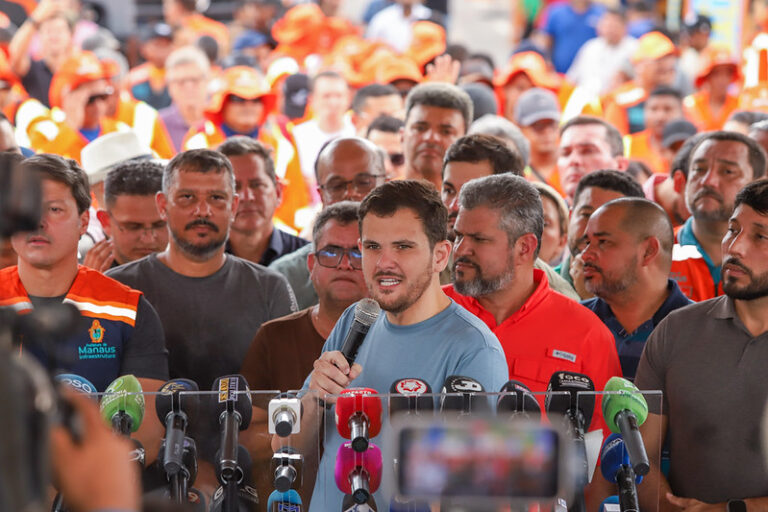 Prefeito Renato Junior inicia na zona Norte operação ‘Tapa-Buracos’ com 21 frentes de obras