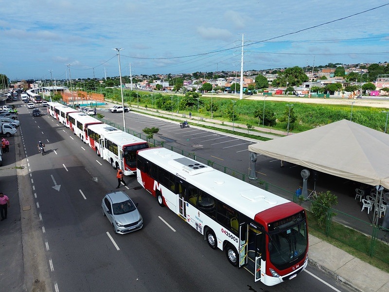 Justiça determina circulação de 80% dos ônibus durante greve dos rodoviários em Manaus