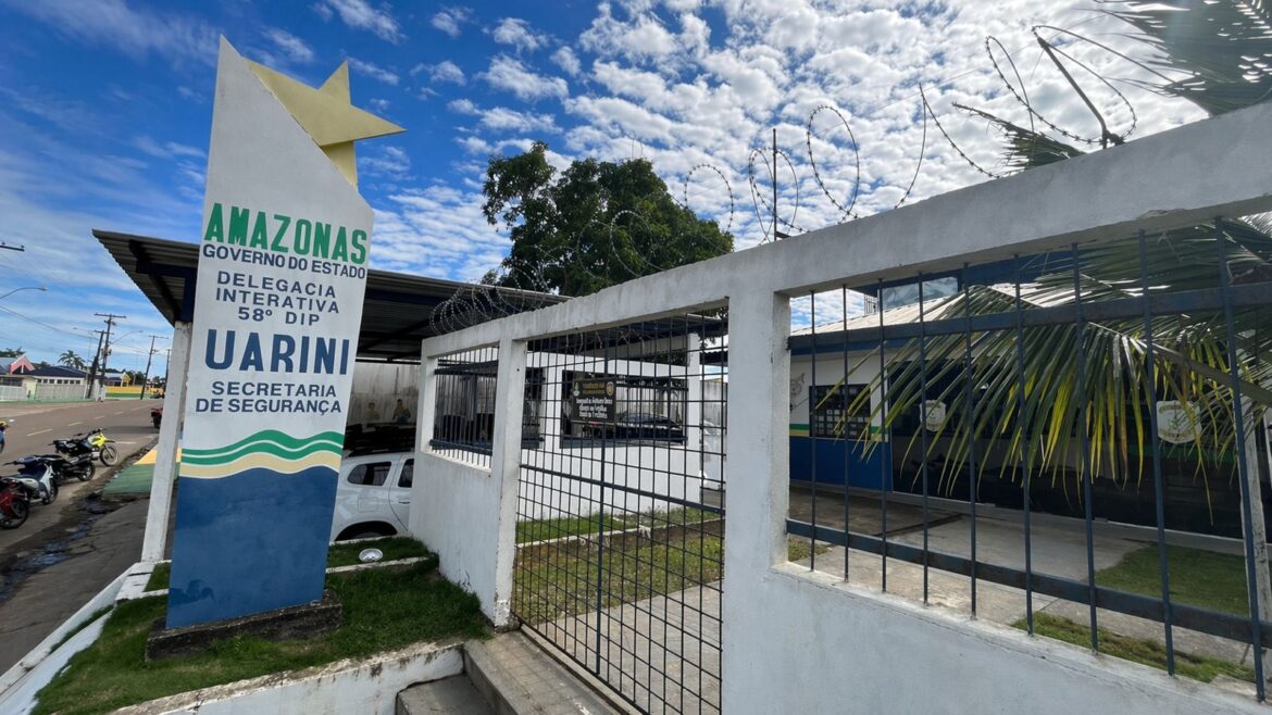 Polícia prende homem acusado de matar vítima com golpes de arma branca em Uarini